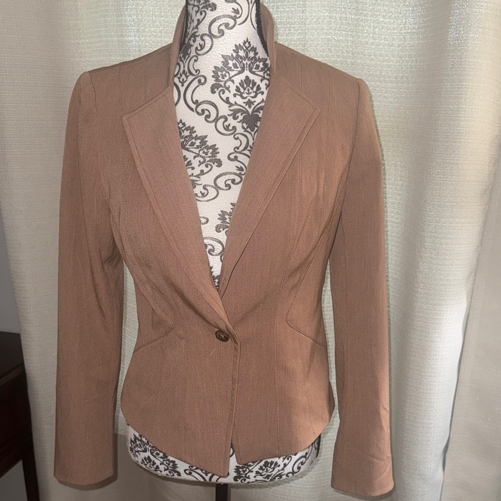 White House Black Market Elegant Tan Women's Blazer